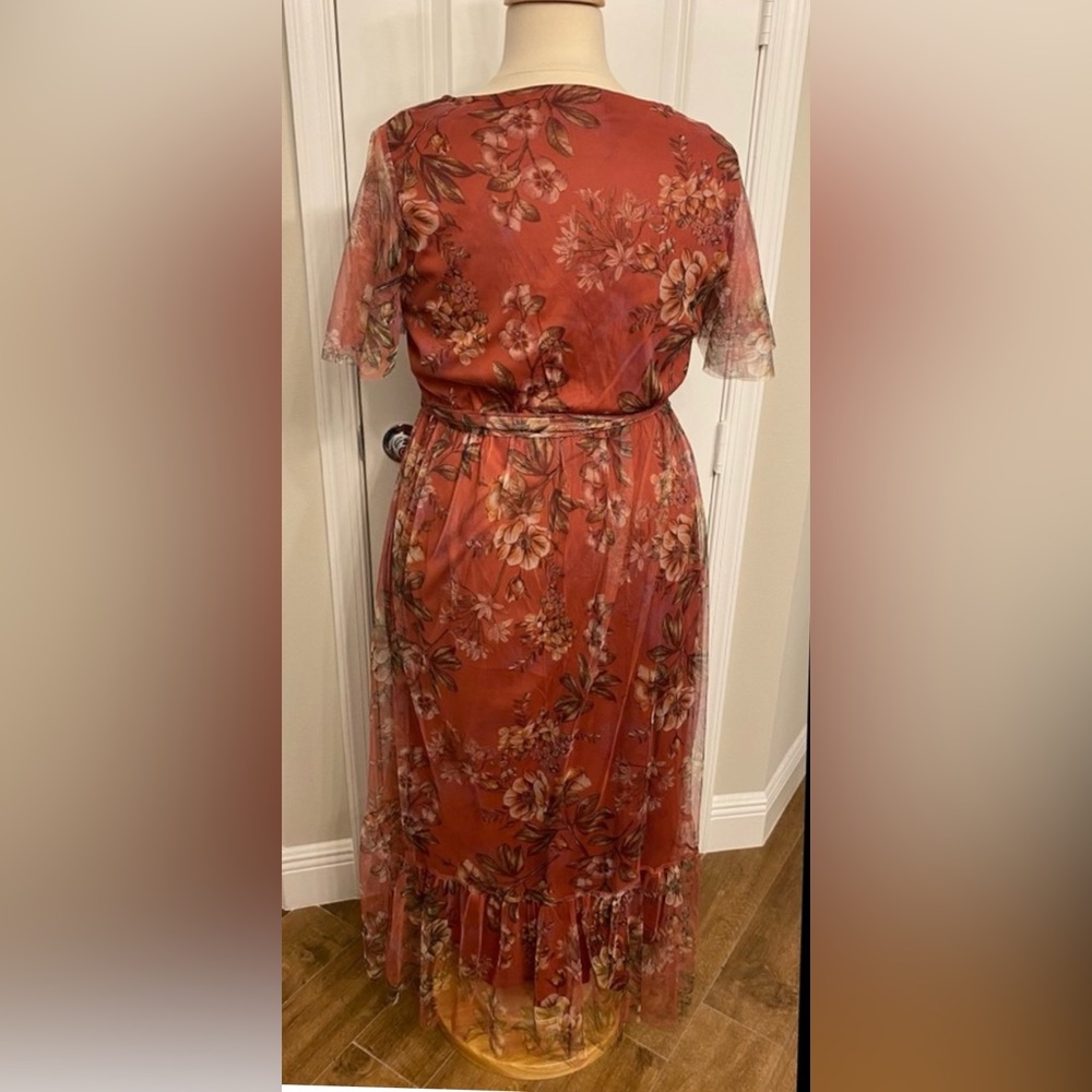 Plus Dress ❤️ - Picture 3 of 5